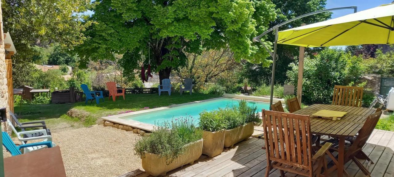 Chambre Du Tilleul - Charme, Confort Et Piscine Sigonce Ngoại thất bức ảnh